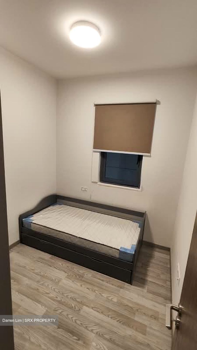 Lakeville (D22), Condominium #562098341